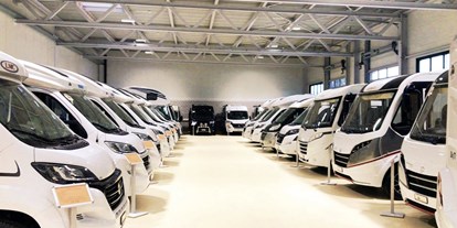 Anbieter - Fahrzeugtypen: Kastenwagen - Bütschwil - Caravan Toggi AG Lagerfahrzeuge - Caravan Toggi AG