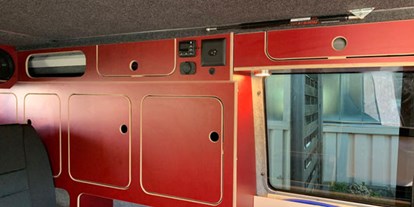 Anbieter - Fahrzeugarten: Gebrauchtfahrzeuge - Recherswil - Camper-Ausbau nach Kundenwunsch - Thymen's Bus-Werkstatt
