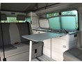 Wohnmobile: Küche von niio rent's VW Bus Edition 30 - niio rent